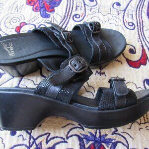 Black Dansko Women's Sandals Size 10/EU 42